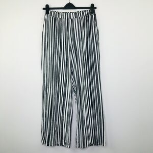 Elizabeth & Clarke Women's Small Pants White Black Striped Wide Leg NWOT BG6